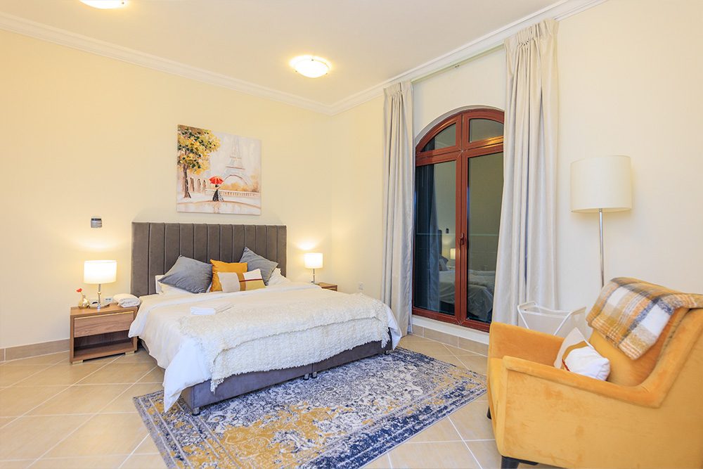 Photo 7 of Fully Furnished  Attractive Studio For Rent Looking Out Over The Pool