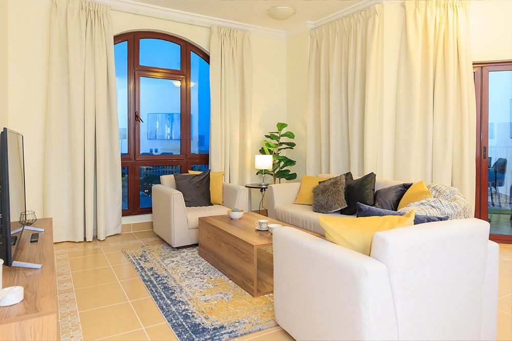 Photo 3 of Fully Furnished  Attractive Studio For Rent Looking Out Over The Pool