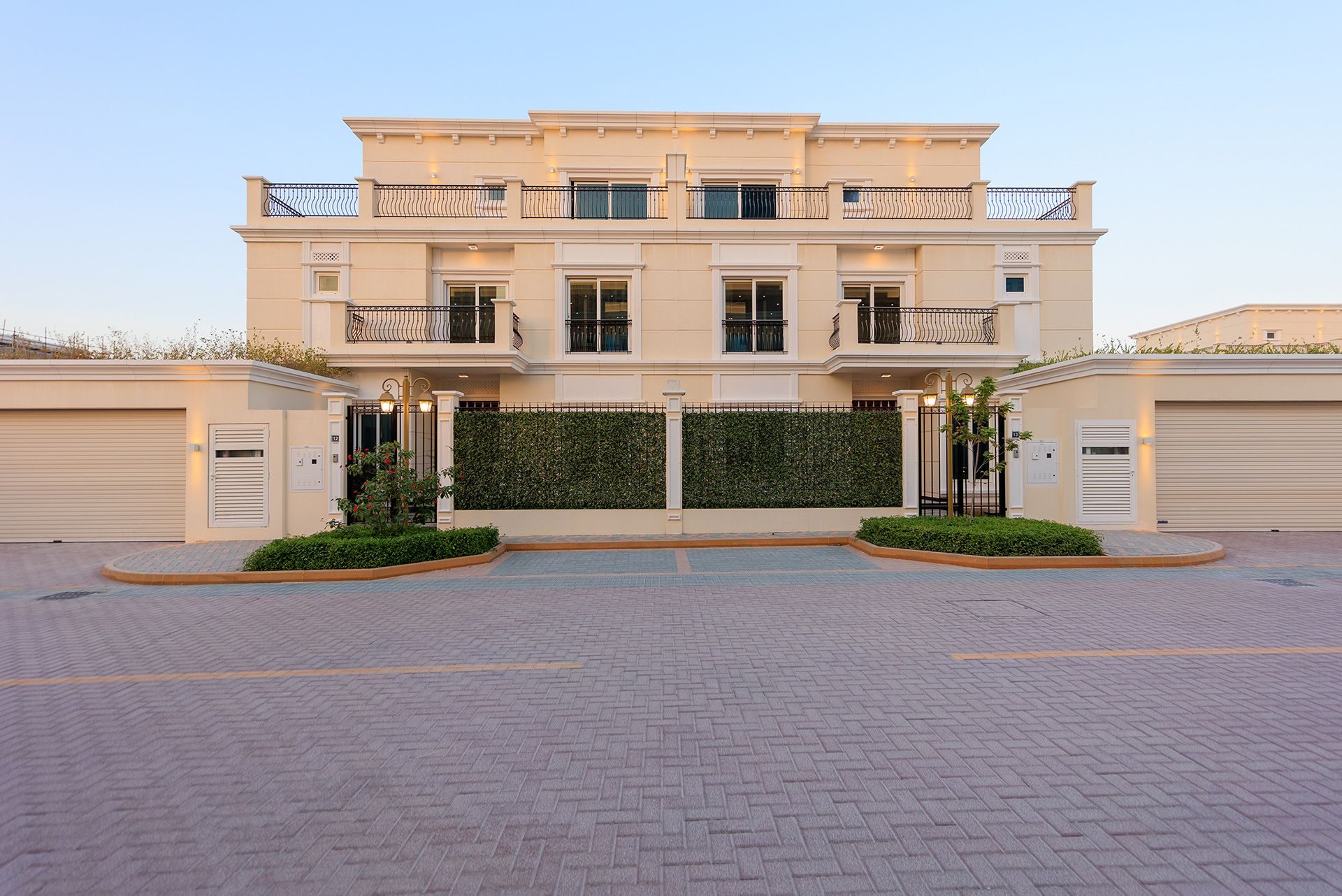 Photo 3 of 6 Bedroom Villa - Floresta Garden