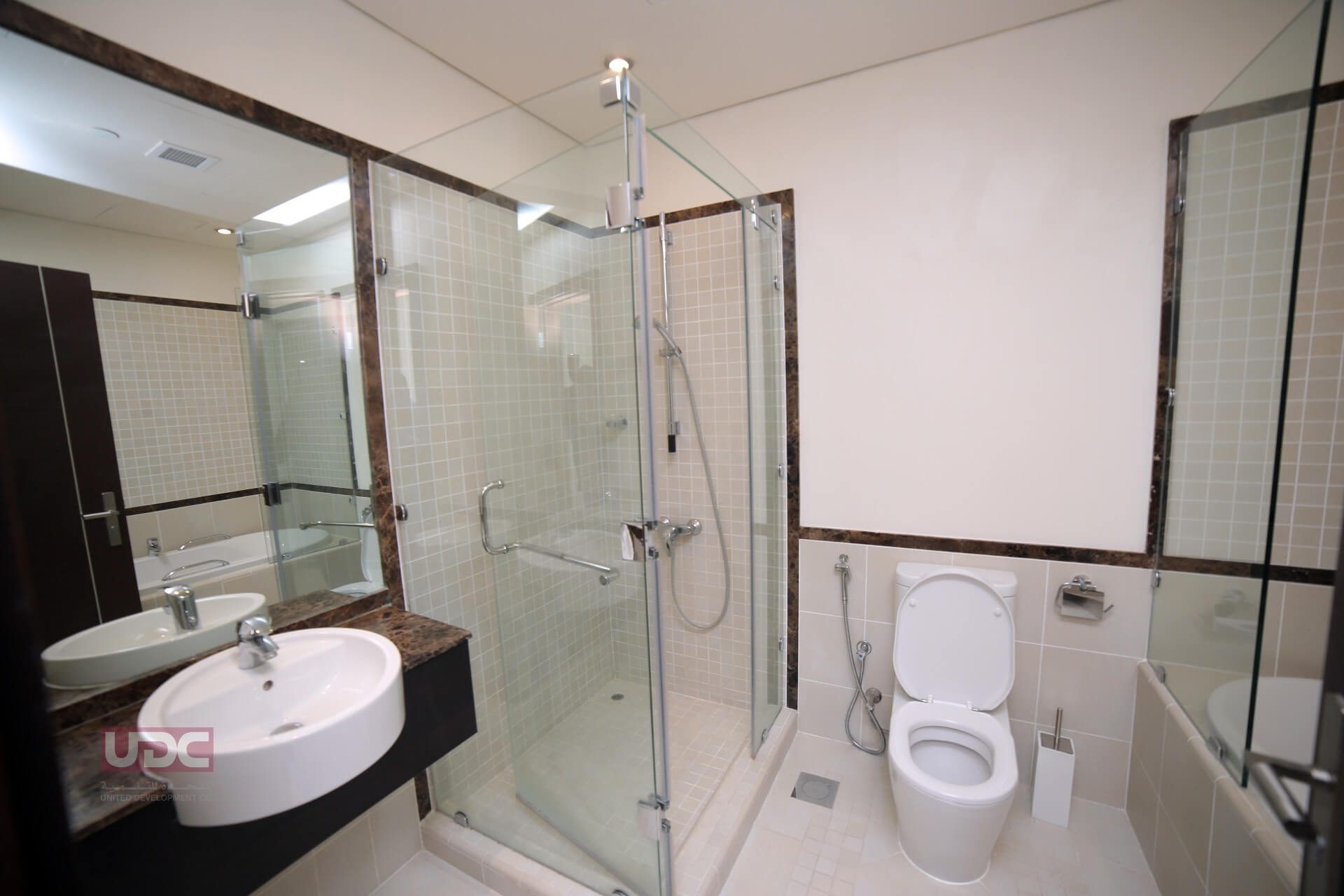 Photo 6 of 3 Bedroom Stunning Canal View
