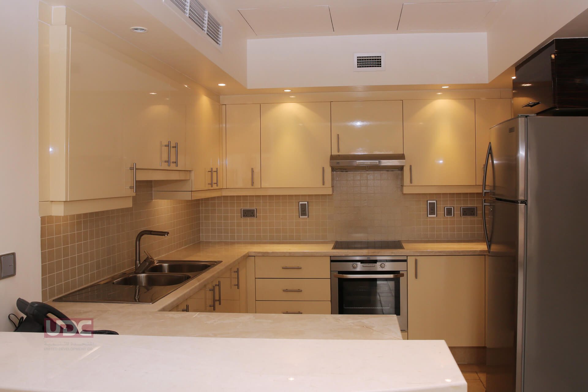 Photo 8 of 3 Bedroom Stunning Canal View