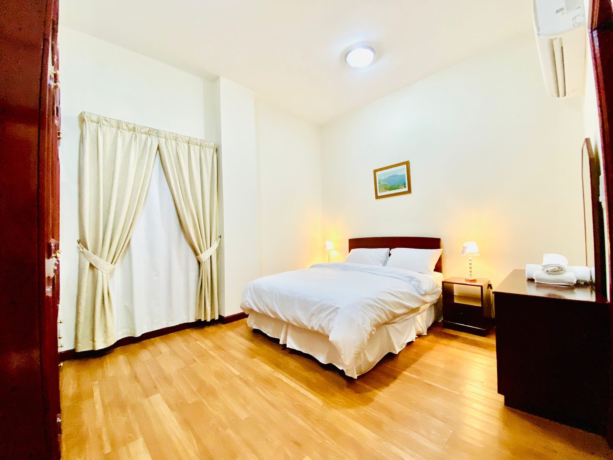 Fully Furnished 1 Bedroom Apartments