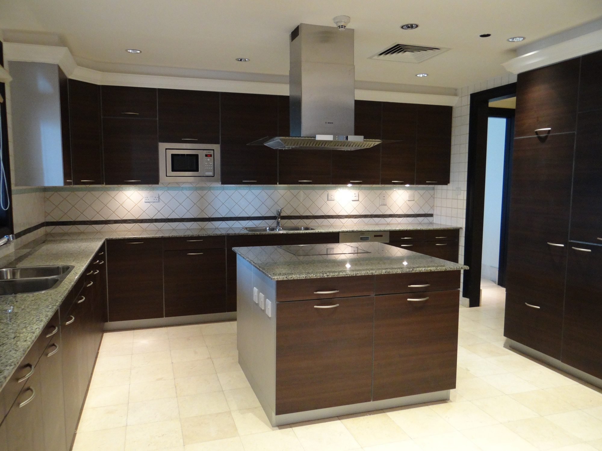 Photo 7 of Stunning 5-bedroom semi-furnished penthouse
